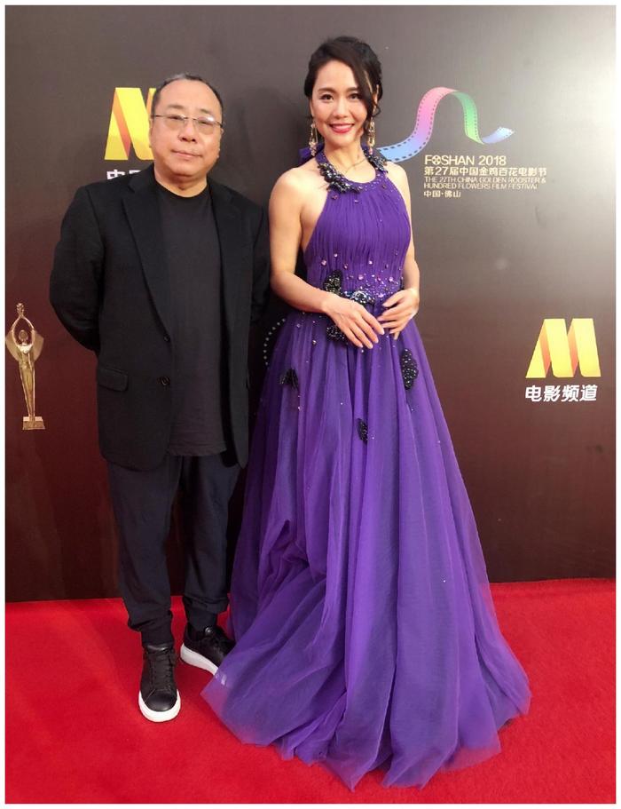 柳红带女儿追星苏有朋，蒙丹比苏有朋还年轻，柳红发福了也好看