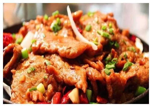 美食推荐：春笋秘香鸡翅、蜀香烧牛肉、芦笋鲜虾猪肉卷的做法