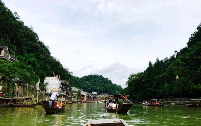 凤凰飞落湘西州，逶迤沱江穿城流——打卡湘西凤凰古城