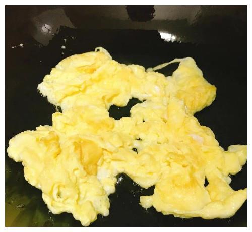 教你做简单美味的快手菜，清爽的黄瓜搭配金黄鲜嫩的鸡蛋