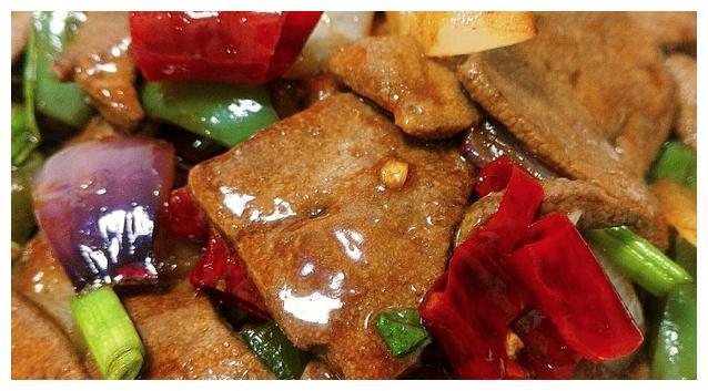 美食推荐：肉末四季豆，嫩炒猪肝，葱烧老豆腐做法！