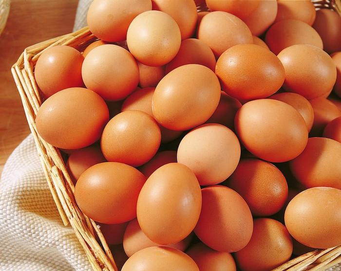 鸡蛋是挑大的好还是小的好？很多人都弄错，看完货别再瞎买了
