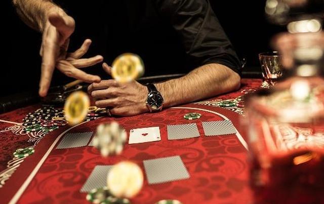 网赌里输钱的人，都有这三种心理，不是侥幸和上头！