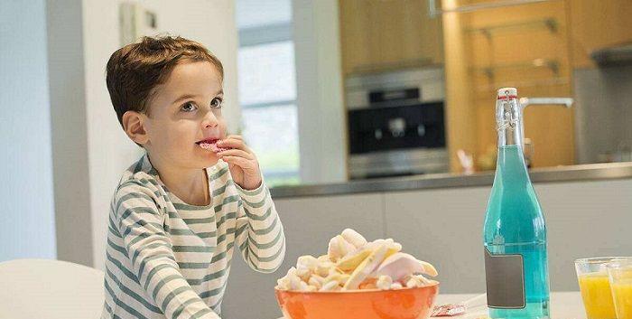 这5种小零食让孩子多吃，不仅会更聪明，还有助于长个子