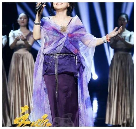歌手第9期排名，刘欢第5，波琳娜因咳嗽垫底，她踢馆失败