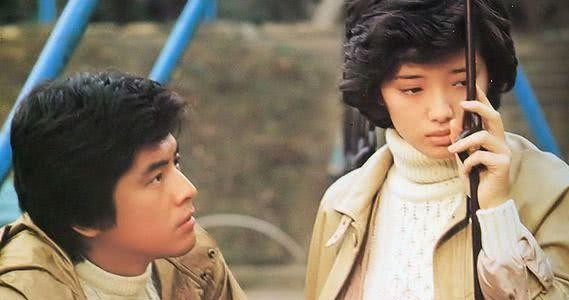 山口百惠和三浦友和的“幸子衫”“光夫衫”到底是什么样子?