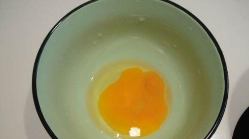 早餐吃蒸鸡蛋，还是煎鸡蛋？营养师：白水煮鸡蛋，才是营养的选择