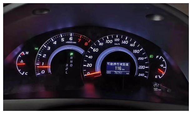 丰田凯美瑞都开了7万公里，为啥还有人抢着要？老司机给出答案！