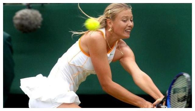 网球女神莎拉波娃，32岁颜值依旧出众，有钱人保养的就是好