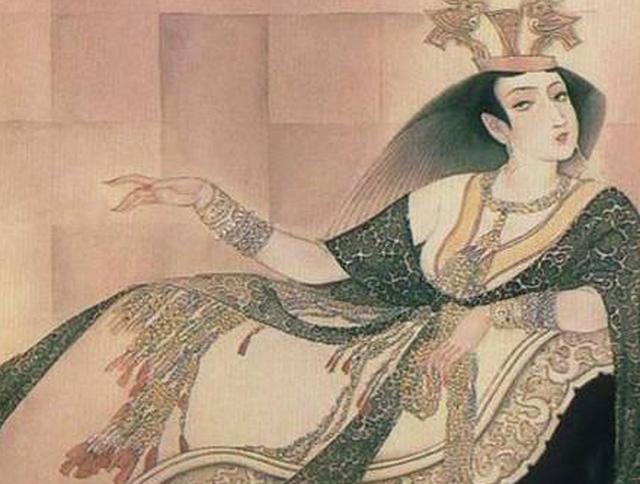 《红楼梦》中晴雯撕扇子作千金一笑的背后，竟有个如此大的玄机