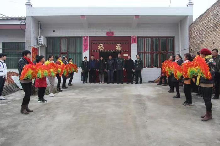 蒲城县退役军人事务局局长春节慰问兴镇现役军人家属