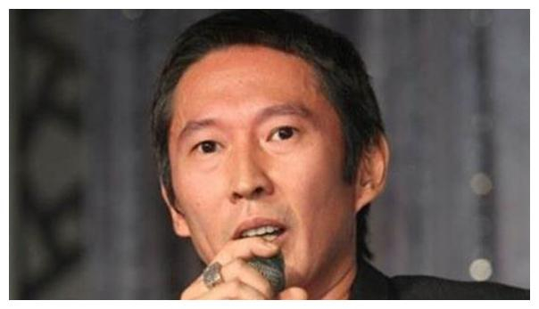 逼迫女演员全裸拍床戏超5小时，10年后被指证，他最终身败名裂