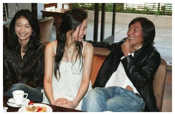 逼迫女演员全裸拍床戏超5小时，10年后被指证，他最终身败名裂