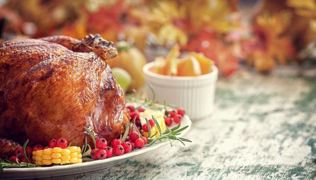 美国人怎样过感恩节？和家人准备晚餐菜单，享受美式家庭温馨