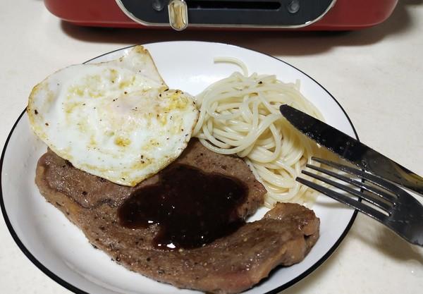 这种肉是人工合成的，常吃对身体有很大的危害，快来看看你吃过没