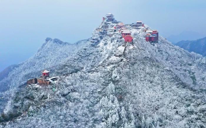 湖南慈利：春节大雪让五雷仙山美景极致