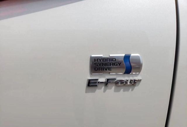 丰田埃尔法双擎2.5 油电混合 国六标准
