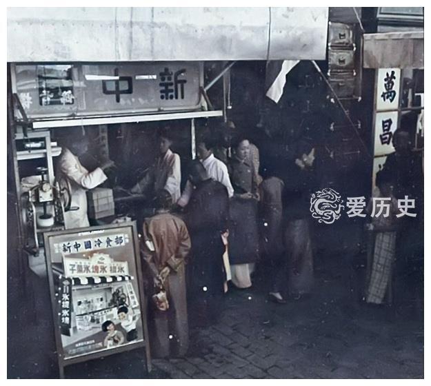 民国时北京消暑纳凉的好去处 逛东安市场吃五分钱一支的奶油冰棍