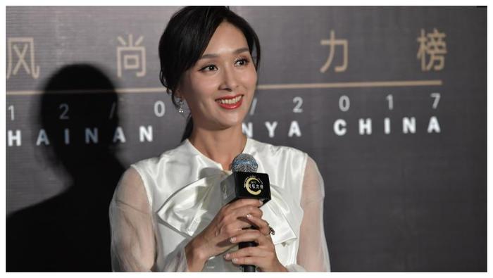 8位74年的女星！杨恭如、曹颖、贾静雯，统统输给她