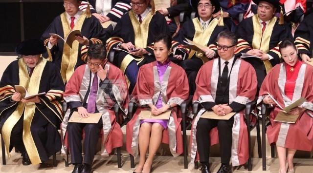 恭喜阿姐！71岁的TVB一姐汪明荃 获得香港理工大学颁获荣誉院士