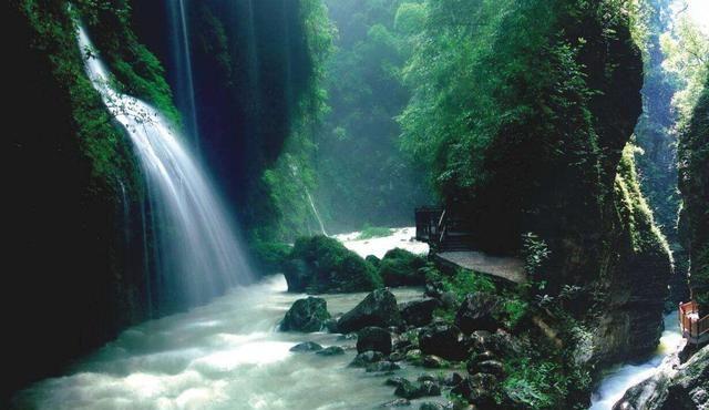 黑山谷与奥陶纪的两日之旅，带你看鲜为人知的静谧重庆