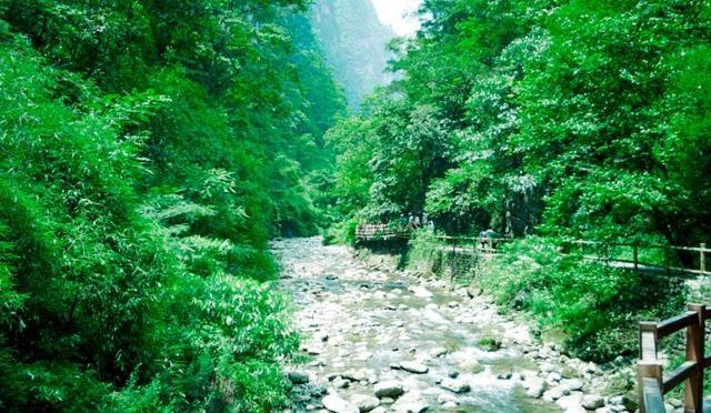 黑山谷与奥陶纪的两日之旅，带你看鲜为人知的静谧重庆