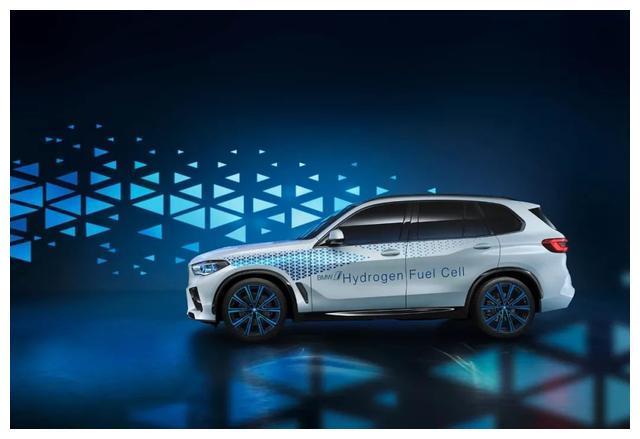 氢动力驱动世界？宝马亮相X5氢动力燃料电池车型！3年后上市