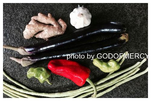 炒菜到底用什么油最健康？教你“6个诀窍”，包你挑到好食用油