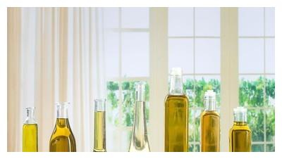 炒菜到底用什么油最健康？教你“6个诀窍”，包你挑到好食用油