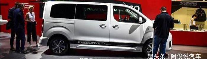 丰田推出平民级MPV，配侧滑门，抬头显示，仅售10万