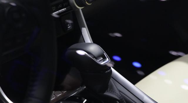丰田全新RAV4荣放开启预售，2.5L混动版我非常喜欢