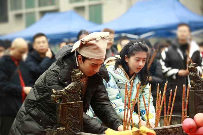 电影《倩女幽魂：人间情》开机照曝光 李凯馨搭档陈星旭重塑经典