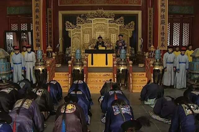 雍正善待张廷玉，乾隆却拿张开刀，这爷俩唱哪出戏？