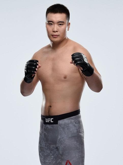 中国UFC选手胡耀宗药检不合格被禁赛10个月