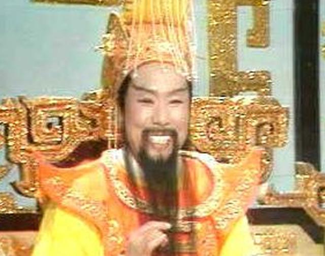 西游记：如来佛祖与玉皇大帝比，谁的地位更高？