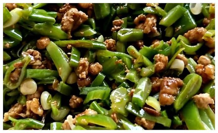 天热芸豆最佳吃法，一蒸一烙，皮薄馅料又充足，营养丰富真实惠