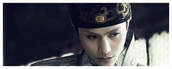 明星饰演的太监，陈坤帅气，李建义演的最好！