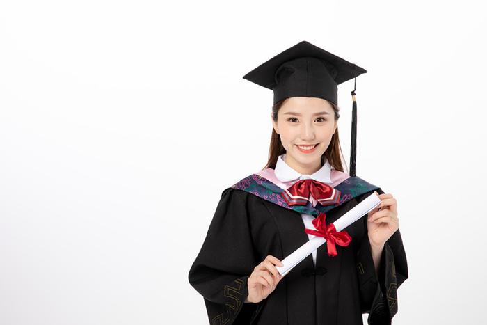 报考武汉工程大学在职研究生获取证书的过程是什么样的？