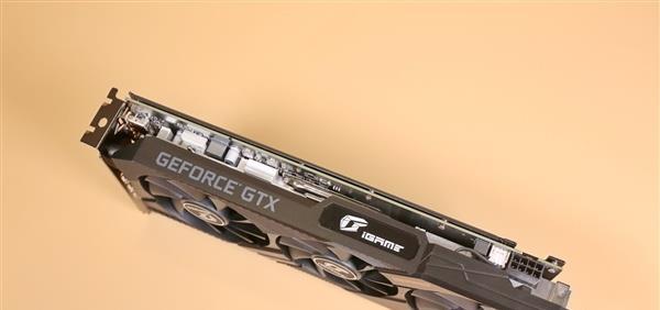 七彩虹iGame GTX 1660 SUPER显卡拆解图赏