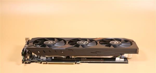 七彩虹iGame GTX 1660 SUPER显卡拆解图赏