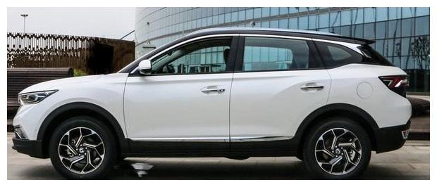 东风紧凑型suv，轴距2715mm配1.6t，油耗仅7l真出色