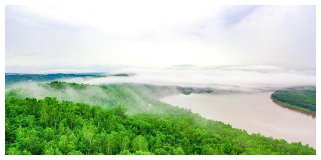 东北藏了个“天下第一湾”，有被世人所遗忘的风景，你想去看吗？