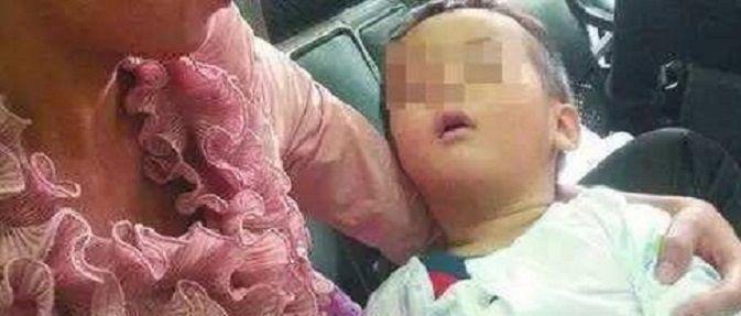 六个月宝宝患上脑瘫，只因宝妈在枕头边放了它，家长们要当心