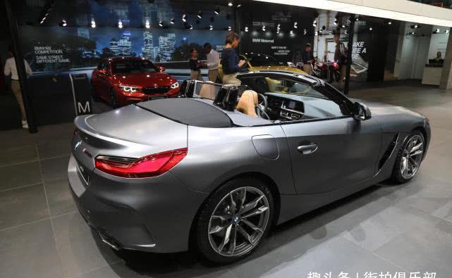 宝马BMWZ4敞篷跑车，日内瓦车展实拍，或亮相深港澳车展！