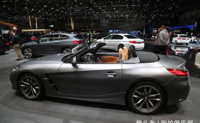 宝马BMWZ4敞篷跑车，日内瓦车展实拍，或亮相深港澳车展！