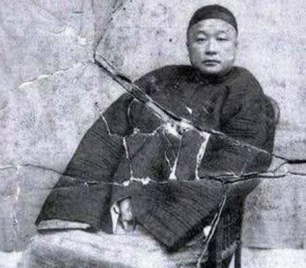 邓世昌遗物实拍，甲午战争中的民族英雄，唯一一张便服照让人怀念