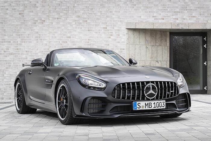 全新《AMG GT R Roadster》于英国境内展开接