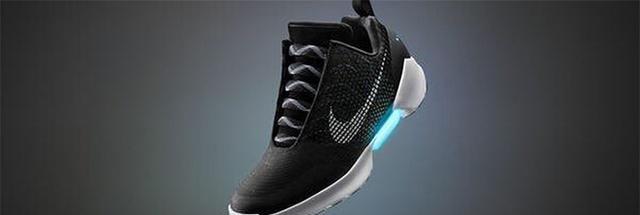 Nike半价再版HyperAdapt啦 不想系鞋带的懒人们盯紧了
