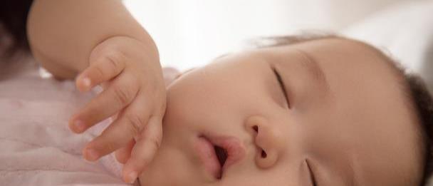 5种“坑娃”护理方法，父母很容易忽视，却给宝宝身体带来伤害