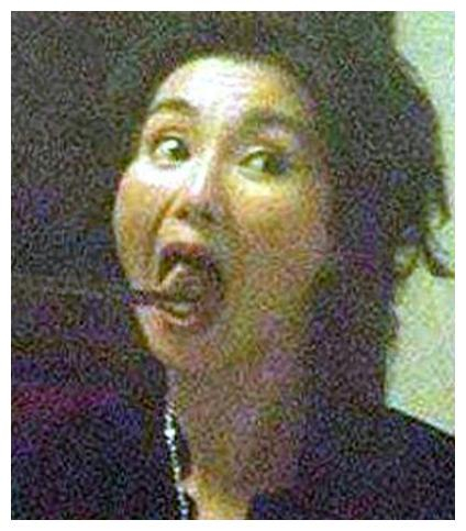 盘点5位明星吃饭不雅照，黄圣依上榜，第一不忍直视！